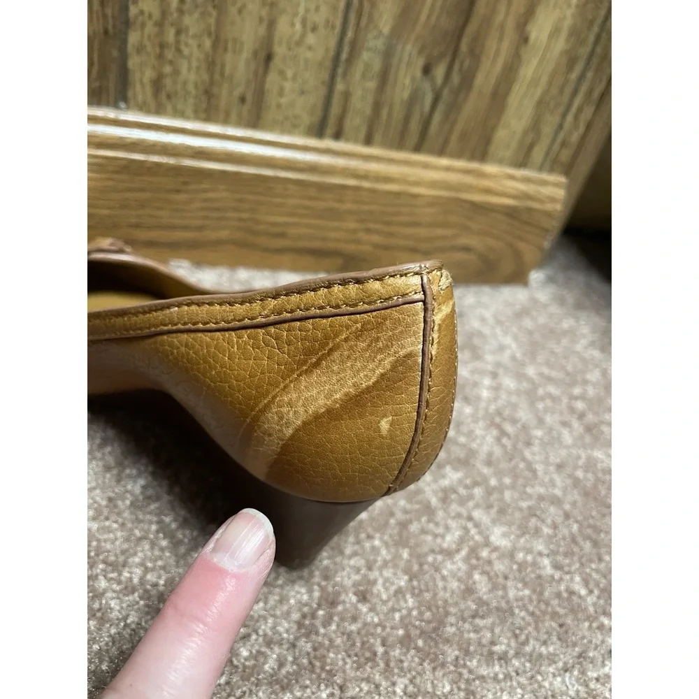 Tory Burch Women's Leather Open Toed Wedged heel Camel Gold‎ TB Logo Size 6.5